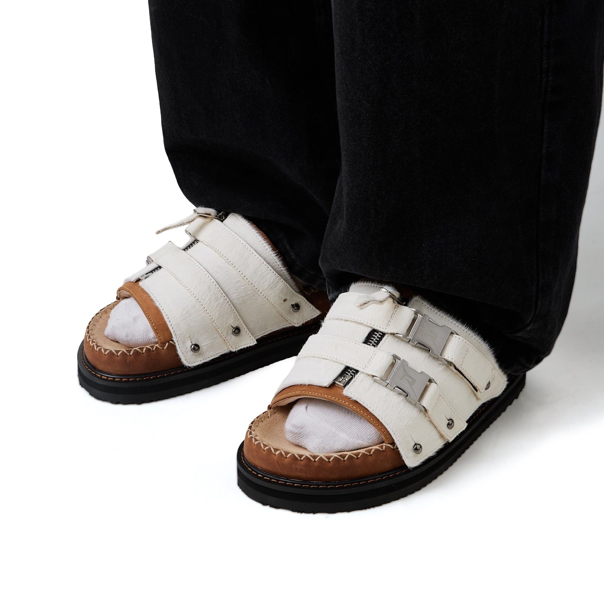 Lock White Cloud Cow