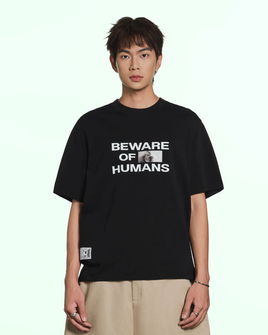 T-shirt “Beware of Humans” Boxy